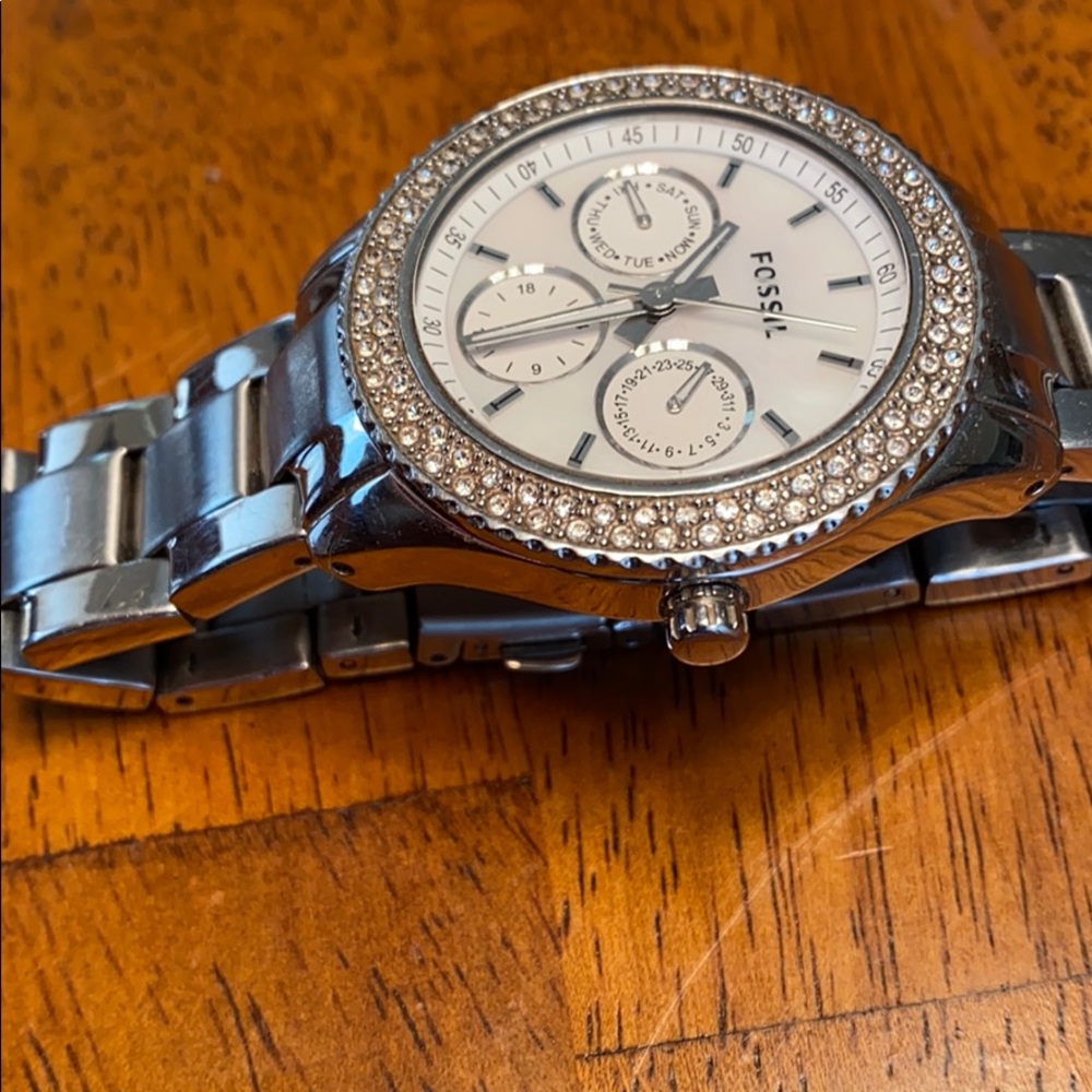 Fossil Watch - Picture 4 of 4